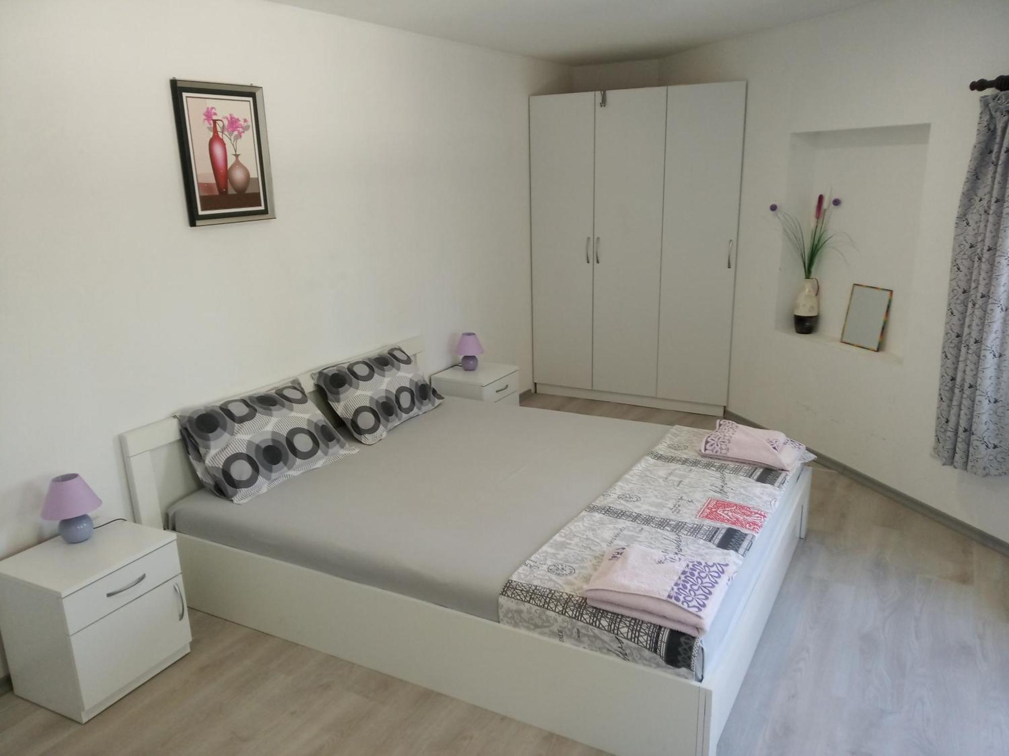 Divna Guest House Krusuna Kültér fotó