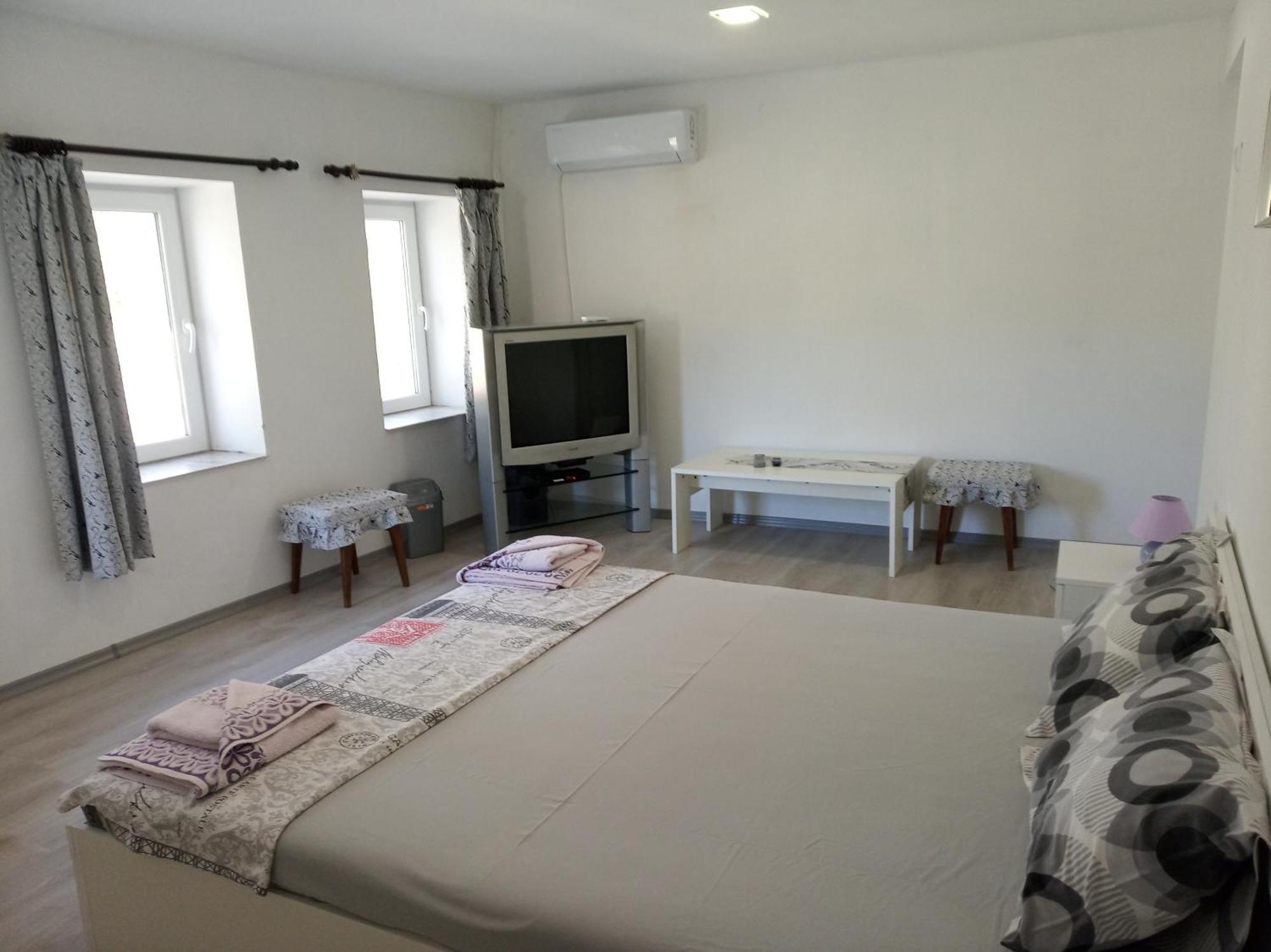 Divna Guest House Krusuna Kültér fotó